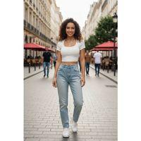 Kadın Beyaz Şık Kesim Düz Yaka Crop Top Bluz