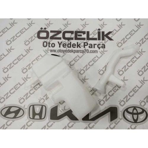 Ön Cam Si̇lecek Su Bidonu Haznesi̇ Borusu İle- Motorsuz Ni̇ssan  D21-D22 85-02