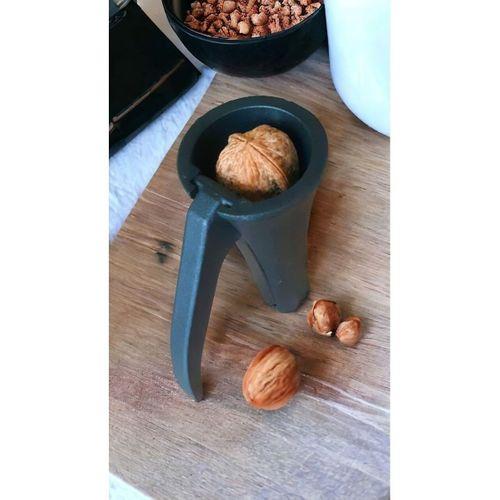 Akyüz Home Ceviz Ve Fındık Kıracağı Döküm Metal Fındık Kırma Aleti Fındık Kırıcı Siyah