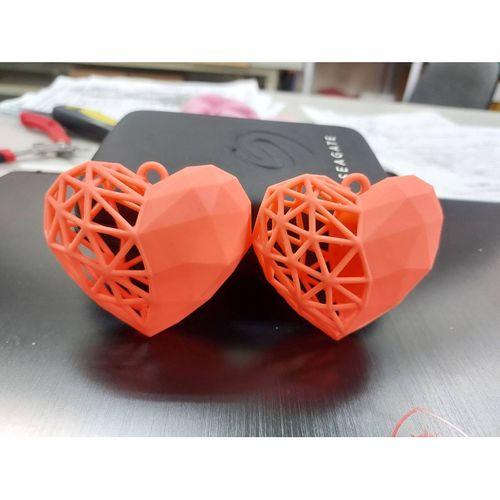 Düşük Poli Yarı Voronoi Kalp - 5142340