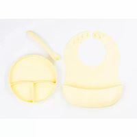 Sarı 3’lü Silikon Yemek Seti – Önlük + Diş Kaşıyıcılı Kaşık + Vakumlu Tabak