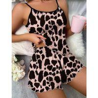 Leopar Desenli Askılı Şortlu Pijama Takımı