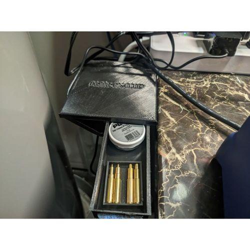 Hakko F888D Masa (Bu ürün Sadece Plastik parçadır - Almadan Önce Soru Sorabilirsiniz)