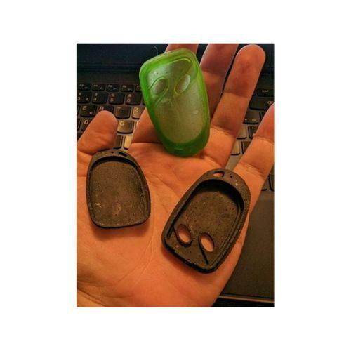 Mitsubishi Carisma Uzaktan Kumanda Anahtarı (Bu ürün Sadece Plastik parçadır - Almadan Önce Soru Sorabilirsiniz)