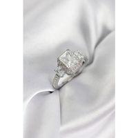 Gümüş Renk Kare Baget Zirkon Taşlı Tek Taş Model Kadın Yüzük