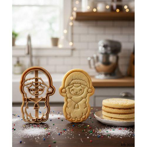 Çanlı Noel Kuzusu Kurabiye Kalıbı – Şapkalı Sevimli Kuzu Figürlü, Çift Parça Hamur Kesici, Şeker Hamuru ve Oyun Hamuru İçin