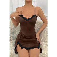 Kadın Kahverengi Göğsü Ve Bacakları Dantelli Yırtmaçlı Şık Gecelik