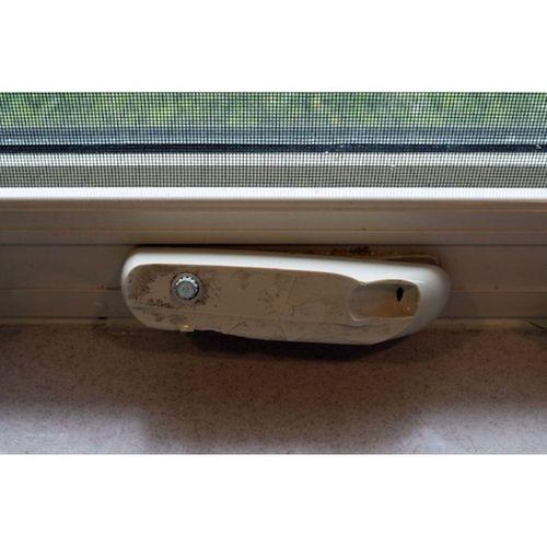 Kanatlı Pencere Kolu Kapağı (Bu ürün Sadece Plastik parçadır - Almadan Önce Soru Sorabilirsiniz)