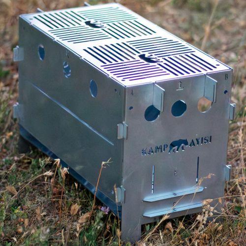 Kamp Ayısı® PyroWide™ Geniş Katlanır Metal Ateş Kutusu - 2mm Gri Galvaniz Çelik, Çantalı, 39.5 x 26.5 x 21 cm