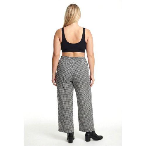 Kadın Siyah Beyaz Kareli Büyük Beden Cepli Pijama Altı Rahat Kesim Esnek Bel Günlük Ev Giyim Alt