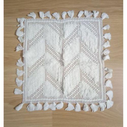 El İşlemesi Beyaz Dantel,Kenarı Püsküllü Sehpa Örtüsü 31X33Cm