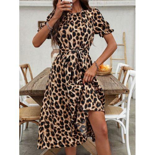 Kadın Kısa Kollu Yakalı Belden Kuşaklı Leopar Desenli Midi Süprem Elbise