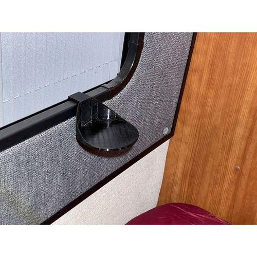 - Roadtrek Pencere Eşiği Bardak Tutucu Tepsi (Bu ürün Sadece Plastik parçadır - Almadan Önce Soru Sorabilirsiniz)