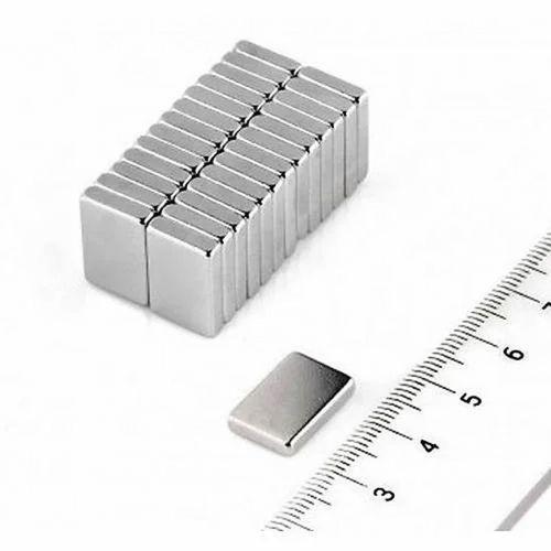 5 Adet 15x10x1.5 Mm Köşeli Neodyum Mıknatıs N35 Magnet Dayanıklı Nikel Kaplama