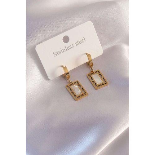 Çelik Gold Renk Kare Kadın Küpe