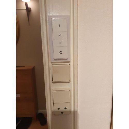 Philips Hue Dimmer Duvar Montajı (Boyut LK_FUGA) - 3717076