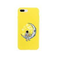 iPhone 8 Plus Keyifli Astronot Premium Sarı Lansman Silikonlu Kılıf