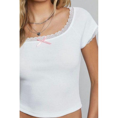 Kadın Beyaz Premium Dantel Detaylı Fiyonk Aksesuarlı Crop Top Bluz