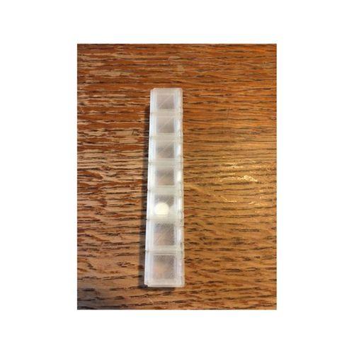 Düşük Ayak İzine Sahip Haftalık İlaç Kutusu (Bu ürün Sadece Plastik parçadır - Almadan Önce Soru Sorabilirsiniz)