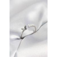 İncili Kelebek Model Gümüş Renk Pirinç Kadın Yüzük