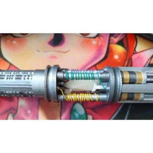 Iç Bileşenleri Ayrı Işın Kılıcı Remix (Bu ürün Sadece Plastik parçadır - Almadan Önce Soru Sorabilirsiniz)