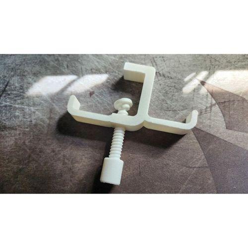 Çift Kulaklık Kelepçeli Tutucu