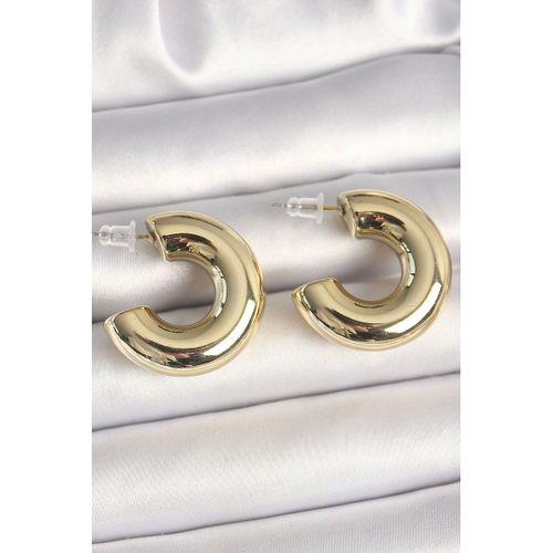 Pirinç Gold Renk Yarım Halka Model CCB Kadın Küpe