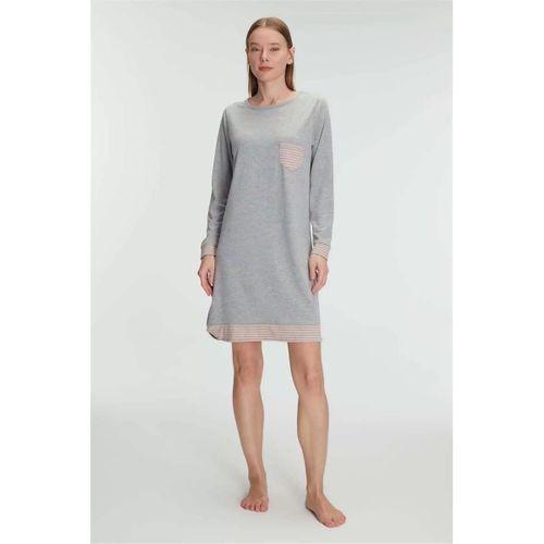 Kadın Pamuklu Uzun Kollu Yumuşak Dokulu Nefes Alabilen Gecelik