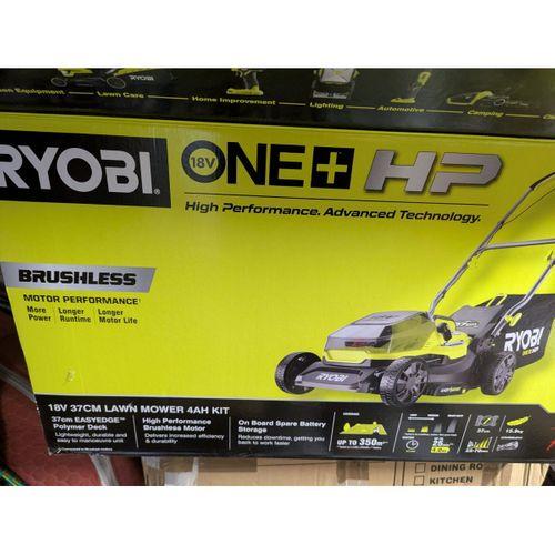 Ryobi One+ 37cm Çim Biçme Makinesi – Duvar Montajı – 6895596