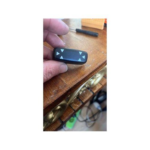 - Citroen C5 Koltuk Ayar Düğmesi (Bu ürün Sadece Plastik parçadır - Almadan Önce Soru Sorabilirsiniz)