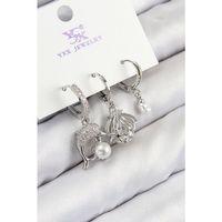 Pirinç Zirkon Taşlı 3'lü Yunus Balığı Ve İstiridye Model Gümüş Renk Kadın Küpe