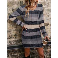 Kadın Uzun Kollu V Yakalı çizgili çok Renkli Triko Mini Elbise