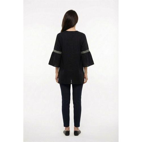 Kısa Kol Dicle Bağcıklı V Yaka Şile Bezi Yazlık Bluz Siyah Syh