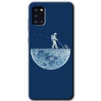 Samsung Galaxy A31 Kılıf HD Desen Baskılı Arka Kapak - Uzay İşçisi