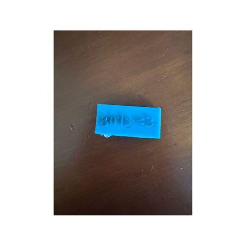 Kız Rozeti (Bu ürün Sadece Plastik parçadır - Almadan Önce Soru Sorabilirsiniz)