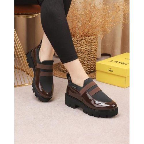 Perra Kadın Kahve Renkli Rugan Deri Lastikli Paraşüt Yürüyüş Ayakkabı