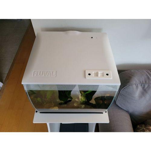 Fluval Flex Besleme Deliği Kapağı Hava Delikleri ile (Bu ürün Sadece Plastik parçadır - Almadan Önce Soru Sorabilirsiniz)