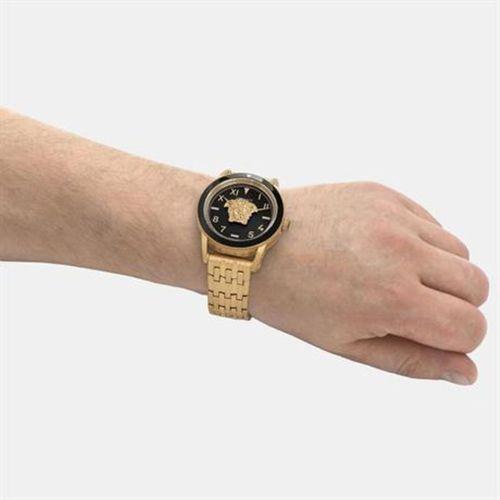 Versace VRSCVE2V00322 Erkek Kol Saati VE2V00322