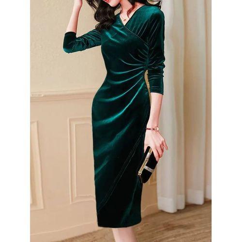 Kadın Uzun Kollu Kruvaze Yakalı Yandan Büzgülü önden çapraz Detaylı Midi Kadife Elbise