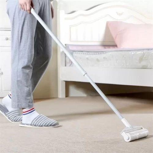 Pratik Temizlik İçin Yapışkanlı Tüy Rulosu 24 Cm Teleskopik Uzayabilen Saplı 2 Yedekli