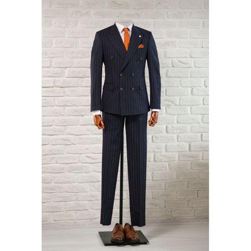 Slimfit Sivri Yaka Çift Yırtmaçlı Çizgili Kruvaze Takım Elbise