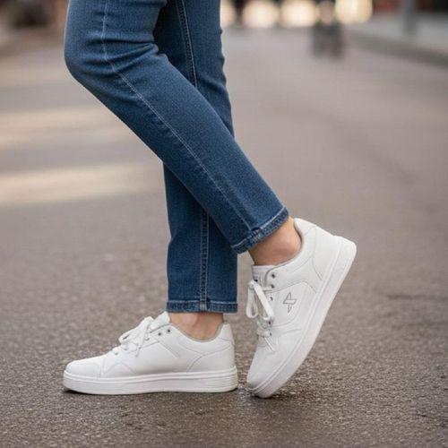 X-Step 2031 Beyaz Düz Taban Fuspetli Spor Ayakkabı