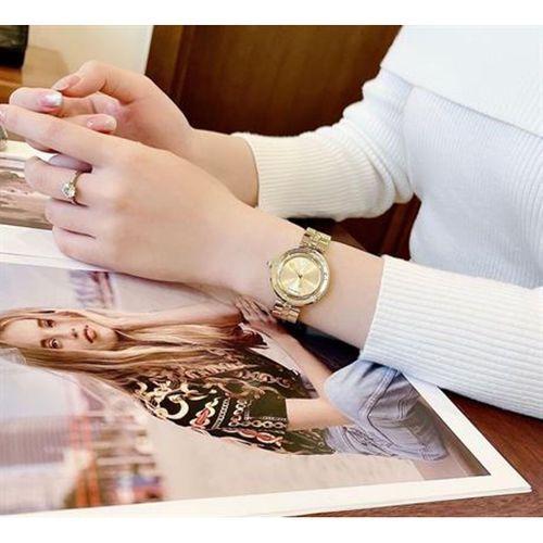 Versace VRSCVEZ400421 Kadın Kol Saati VEZ400421