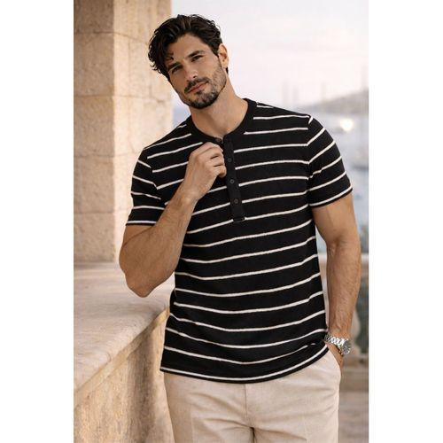 Kristof Pike Kumaş Regular Fit Düğmeli Yaka Kendinden Çizgili T-Shirt - Siyah