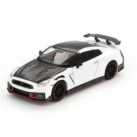 1/64 Nissan GT-R Nismo 2024 Brilliant White Pearl - Blister Paket