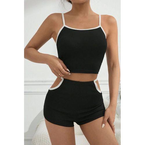 Kadın Siyah Beyaz Cut-out Detaylı Feminen Şortlu Gece Giyim Takımı