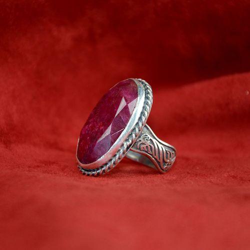 Yakut Rüzgarı Desenli Gümüş Yüzük