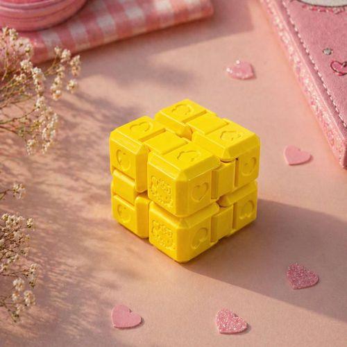 Sonsuzluk Küpü (Infinity Cube) Kalp Desenli Sarı Stres Oyuncağı