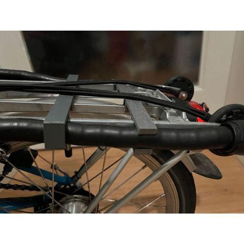 Bromton Bisiklet Kilidi Tutucu (Bu ürün Sadece Plastik parçadır - Almadan Önce Soru Sorabilirsiniz)