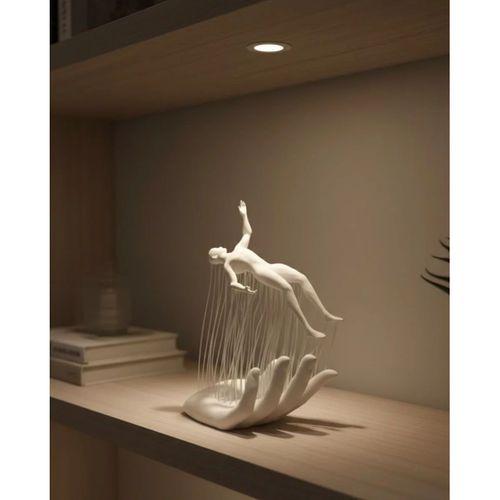 3d El Üzerinde İnsan Figürü Beyaz Minimal Masa Üstü Dekor